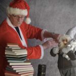 Tomten pekar på klockan tiden går....